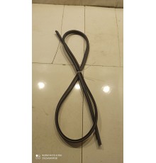 Уплотнитель капота