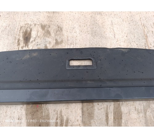 Шторка багажника