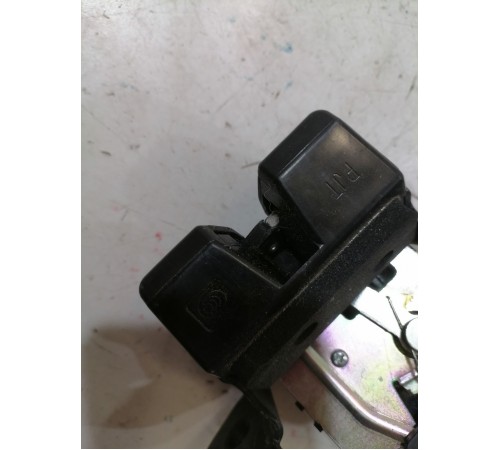 Замок крышки багажника