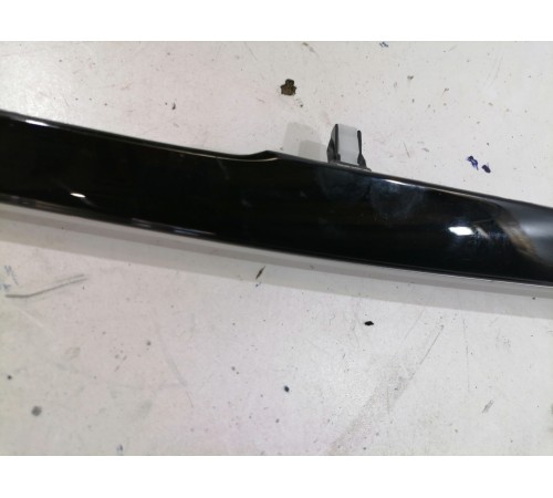 Декоративная накладка торпедо правая