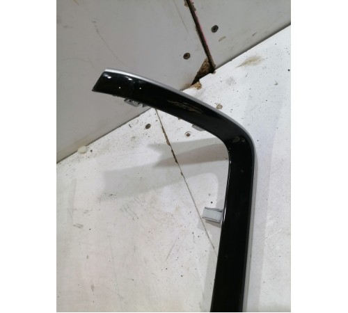 Декоративная накладка торпедо правая