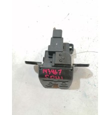 Замок крышки багажника