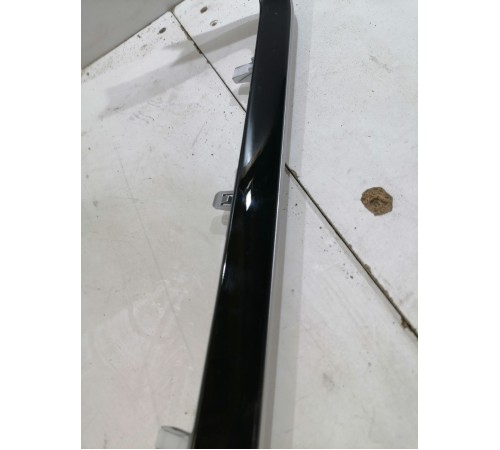 Декоративная накладка торпедо правая