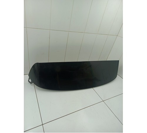 Спойлер крышки двери багажника