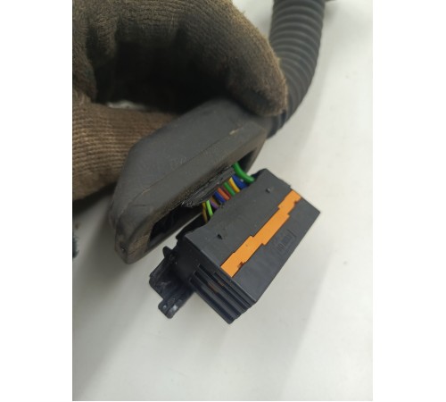 Электропроводка двери передняя правая