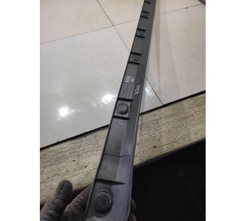 Накладка порога (левая) наружняя