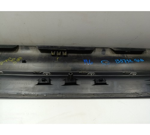 Молдинг двери передний левый нижний, накладка