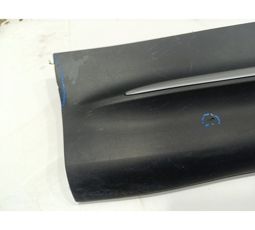 Молдинг двери передний левый нижний, накладка