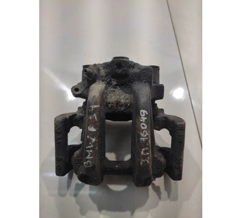 Суппорт (задний, правый)