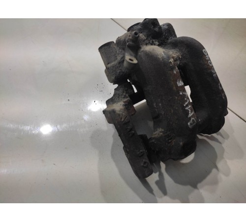 Суппорт (задний, правый)