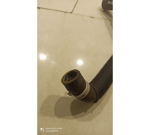 Патрубок радиатора