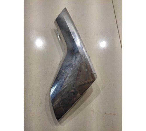 Молдинг переднего бампера (левый)