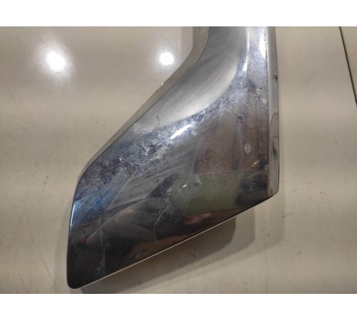 Молдинг переднего бампера (левый)