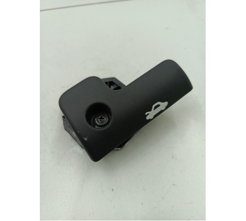 Ручка открывания капота