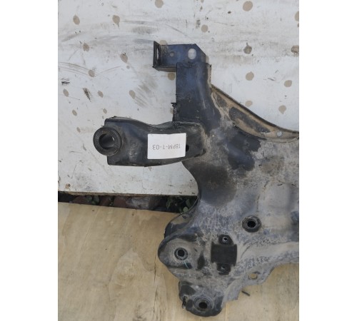 Балка подвески (подрамник) передняя