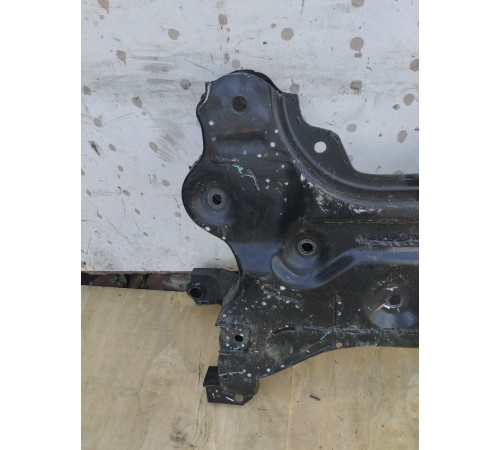 Балка подвески (подрамник) передняя