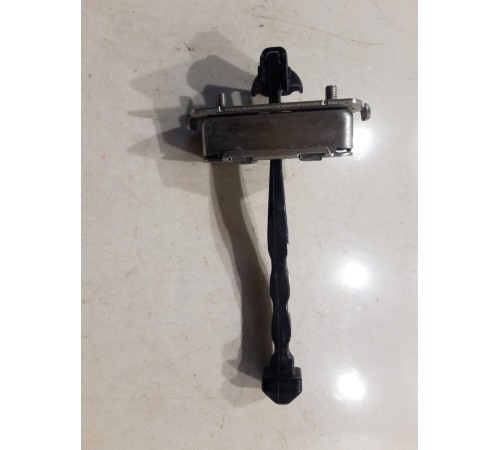 Ограничитель двери (задний, правый)