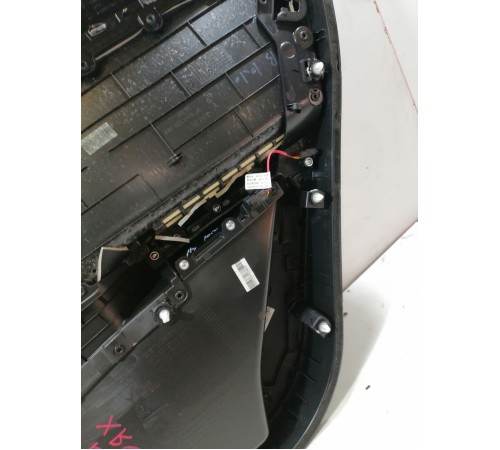 Обшивка двери задняя левая