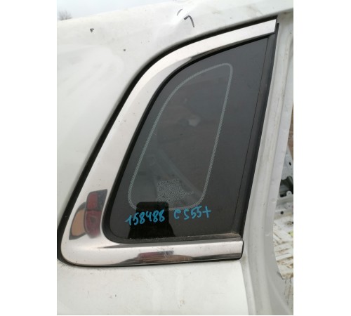 Глухое стекло кузова правое, форточка