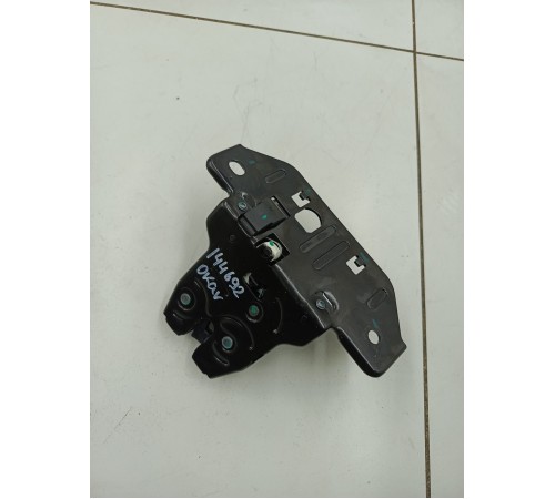 Замок багажника