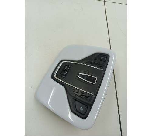 Плафон подсветки салона