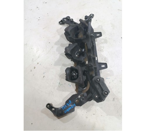 Кронштейн двигателя