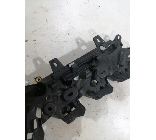 Кронштейн двигателя