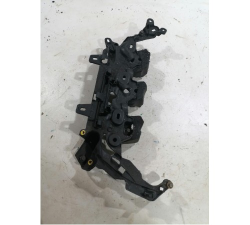 Кронштейн двигателя