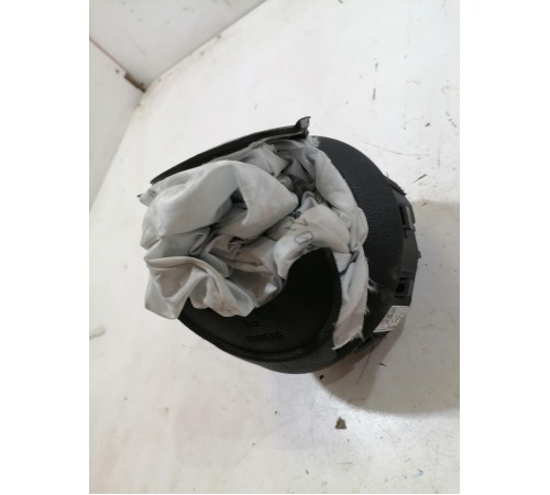 Подушка безопасности водителя, в руль