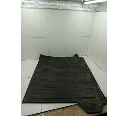 Коврик багажника