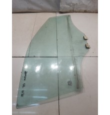 Стекло двери (переднее, правое)