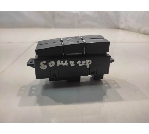 Блок кнопок центральной консоли