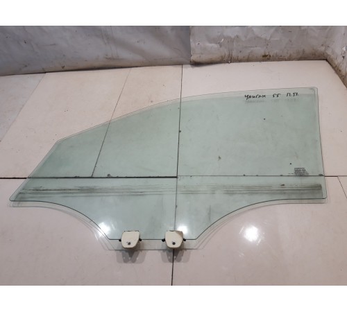 Стекло двери (переднее, правое)