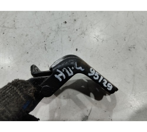 Петля двери(задняя правая нижняя)