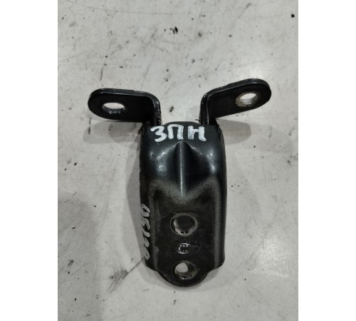 Петля двери(задняя правая нижняя)