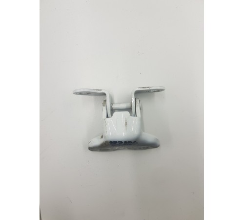 Петля двери задняя правая верхняя