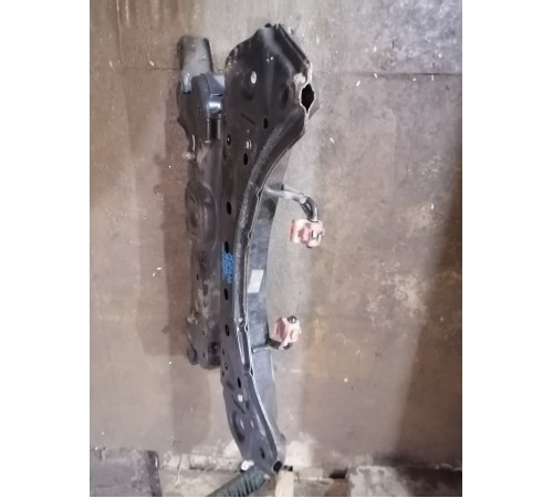 Балка передняя , подрамник