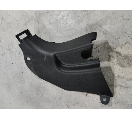 Обшивка передней стойки левая нижняя