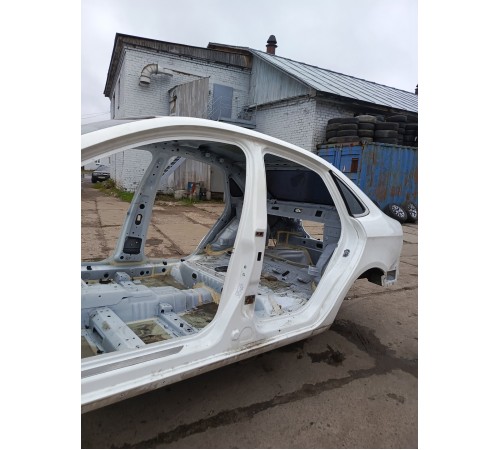 Порог со стойкой левый