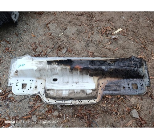 Панель задняя