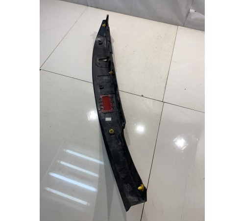 Накладка двери (задняя, правая)