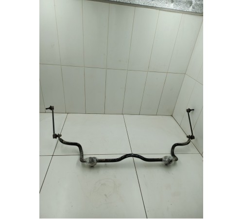 Стабилизатор передний