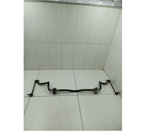 Стабилизатор передний