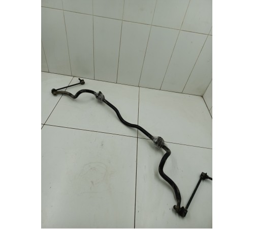 Стабилизатор передний