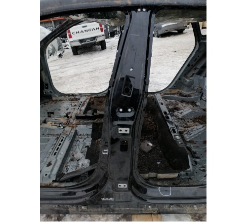 Порог со стойкой левый