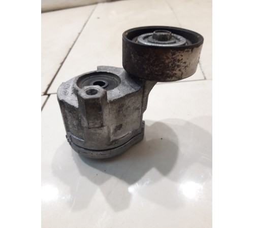 Ролик-натяжитель