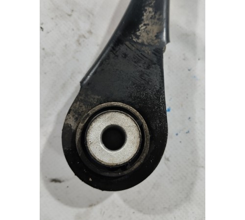 Рычаг задний левый верхний