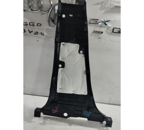 Обшивка центральной стойки правая нижняя