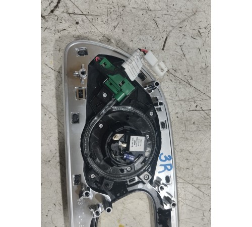 Накладка обшивки двери задняя правая с динамиком