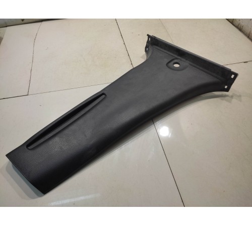 Обшивка центральной стойки (правая, нижняя)